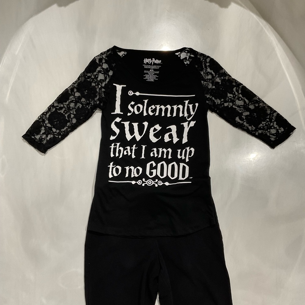 Harry Potter sz15 Juniors (7/9) M Top with Lace Sleeves EUC Warner Bros.SALES ❗️